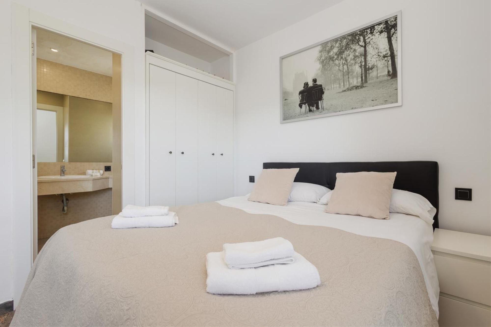 Apartamento In The Centre Of With Private Parking Space